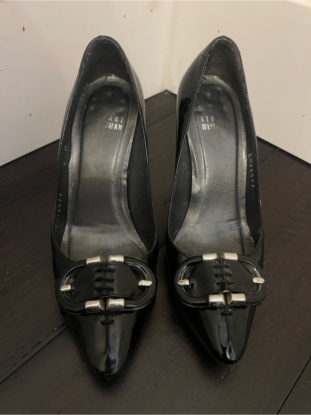 Stuart Weitzman Black Patent Leather Pointed Toe Pumps size 4